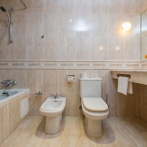 Klassieke Kamer met Twee Aparte Bedden